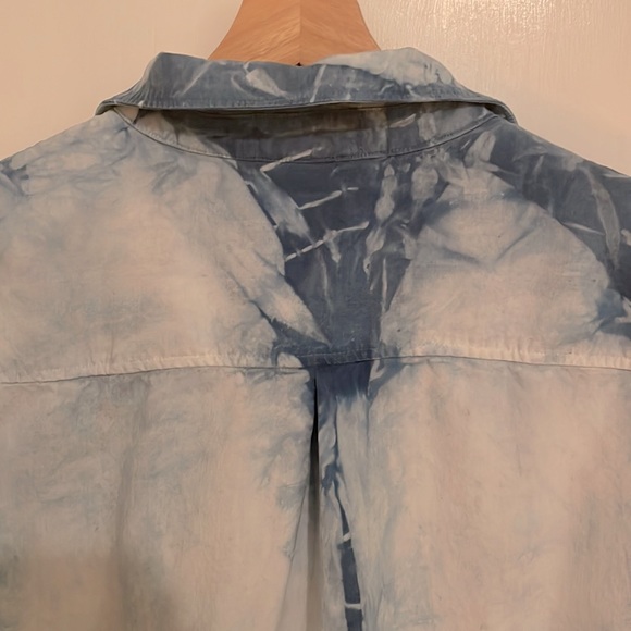 Anthropologie Cloth & Stone Natural Indigo shabori tie dye Lace-Up Henley Blouse - Picture 10 of 16